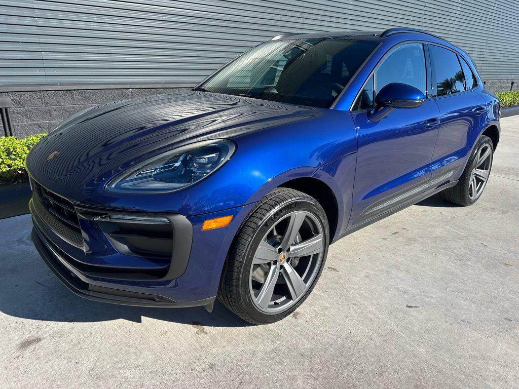 Thumbnail: 2026 Porsche Macan - 14