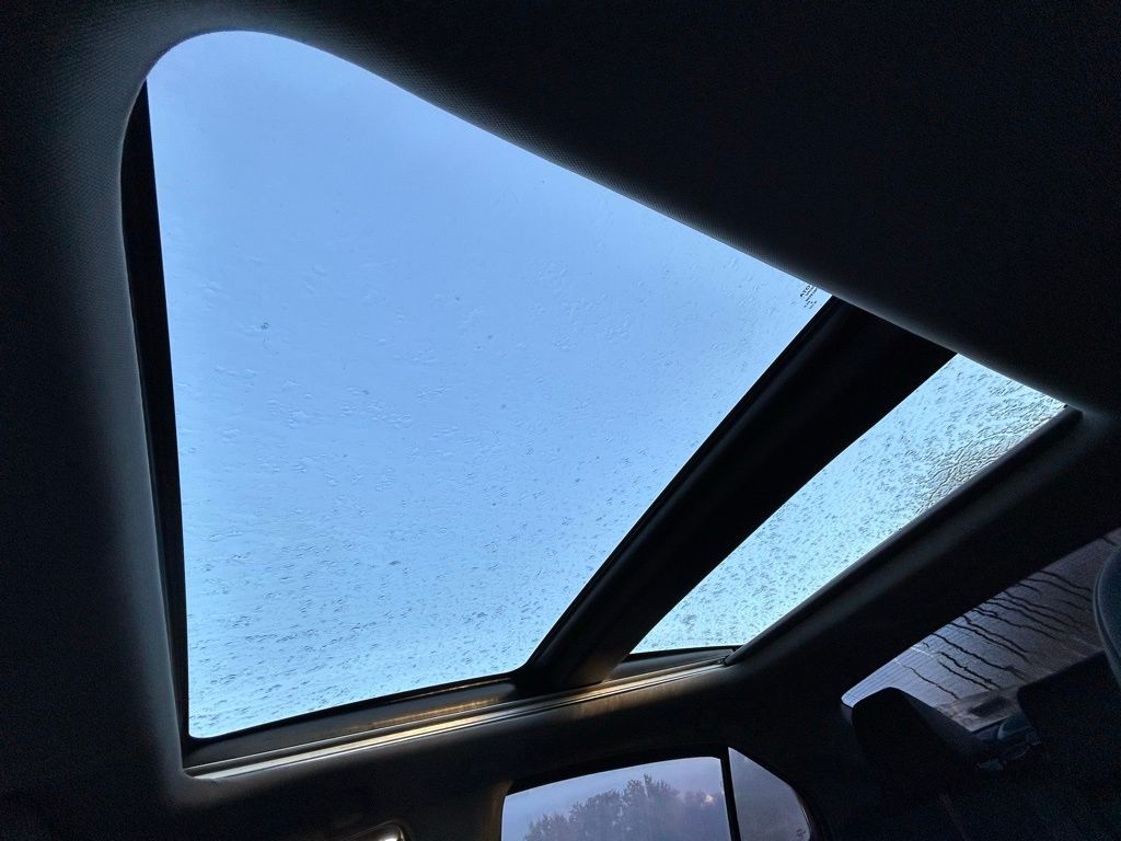 Thumbnail: 2022 Toyota Camry - 32