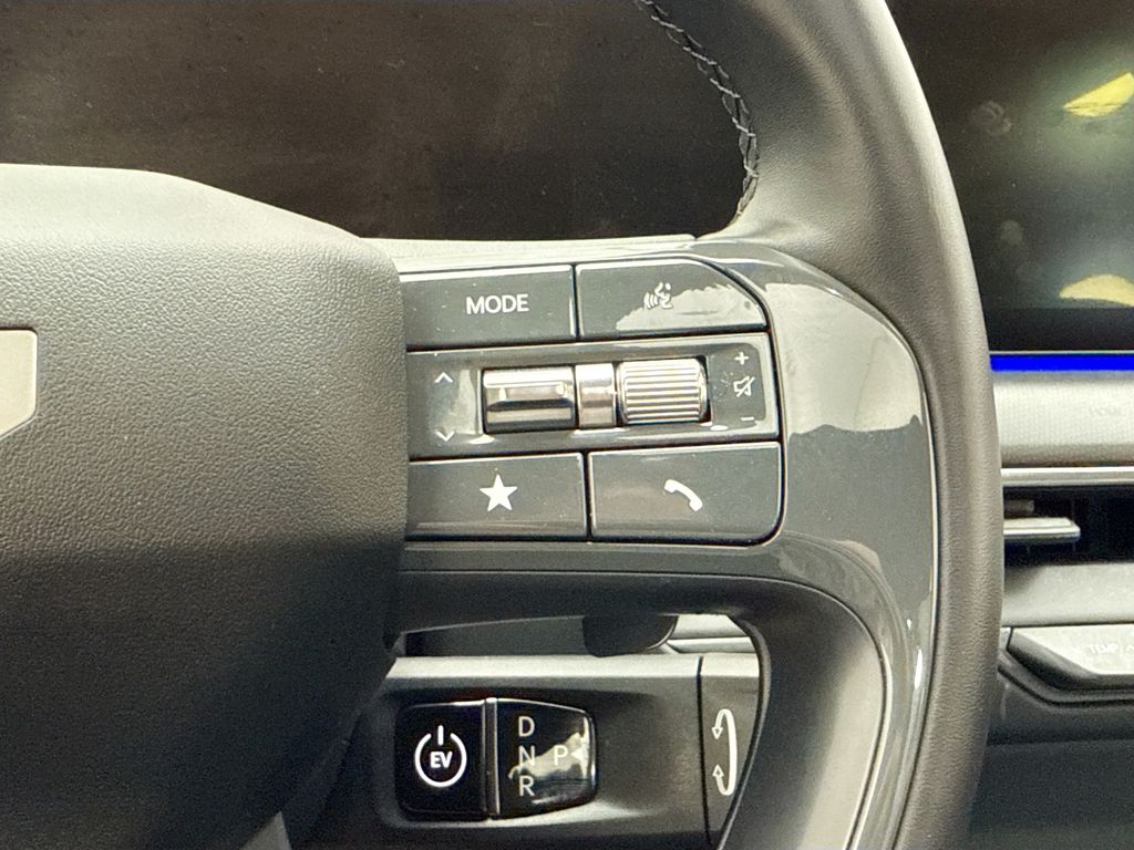 Thumbnail: 2024 Kia EV9 - 12