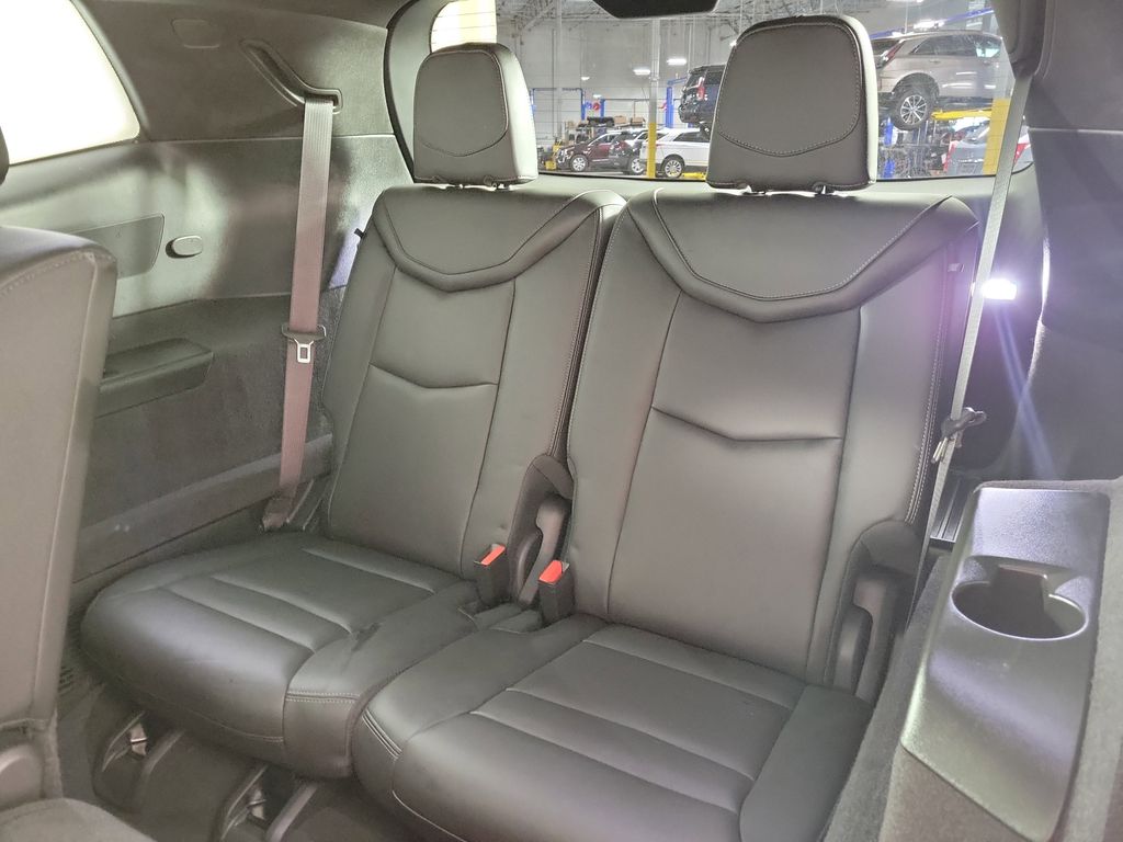 2024 Cadillac XT6 Luxury - 10