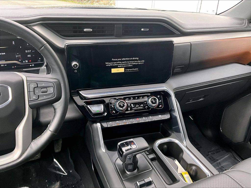 2023 GMC Sierra 1500 — photo 18