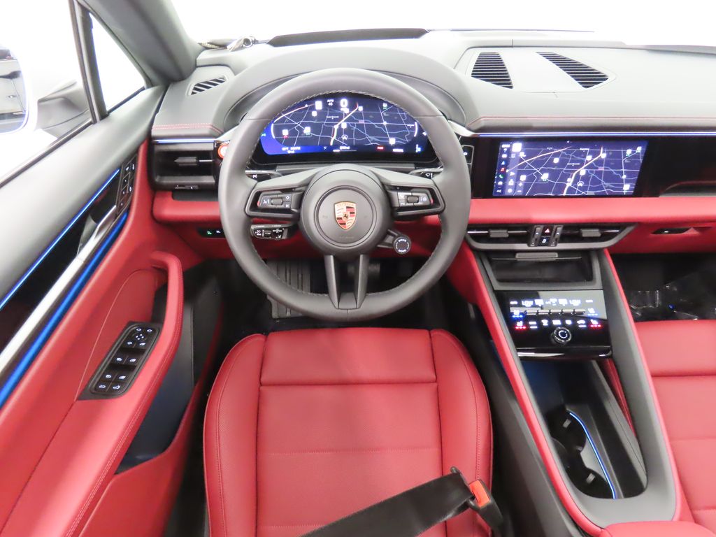Thumbnail: 2025 Porsche Macan - 17