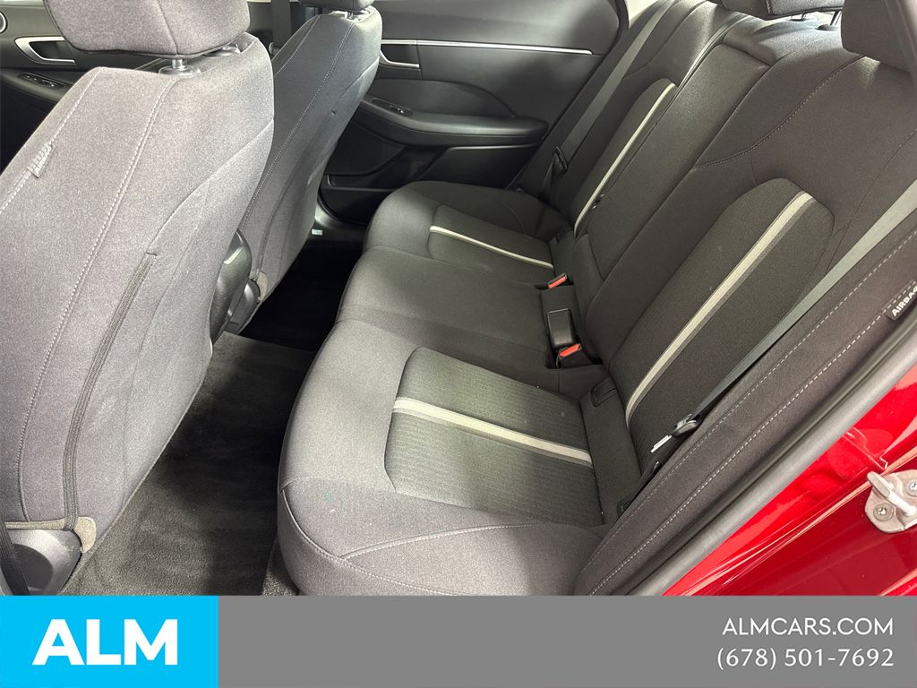 Used 2025 Red Hyundai SEL image 24