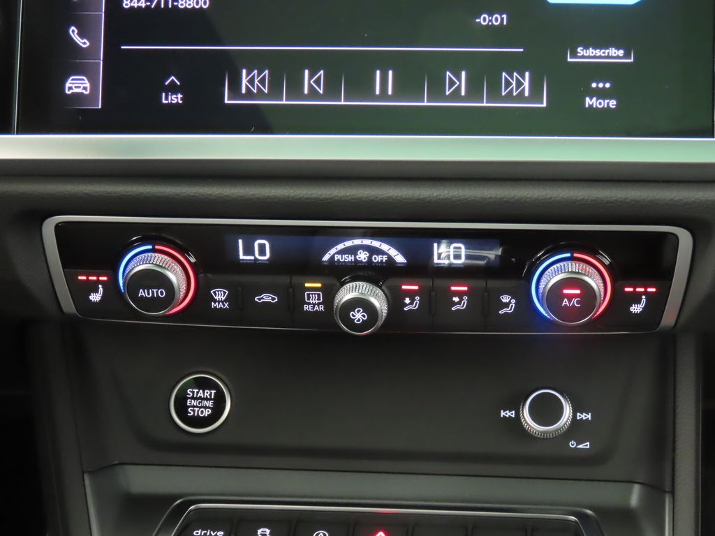 Thumbnail: 2025 Audi Q3 - 21