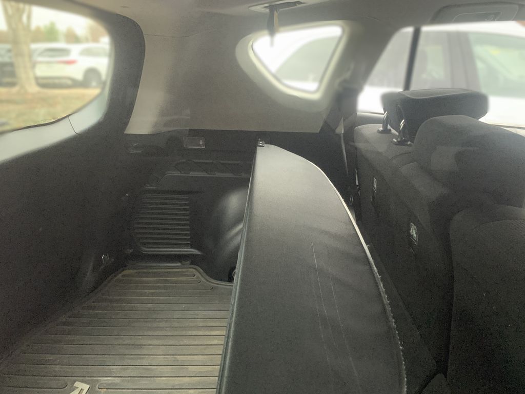 Thumbnail: 2016 Toyota RAV4 - 11