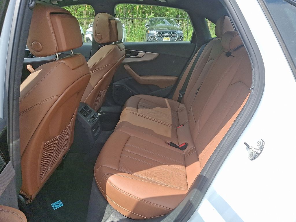 2023 Audi A4 Premium Plus 10