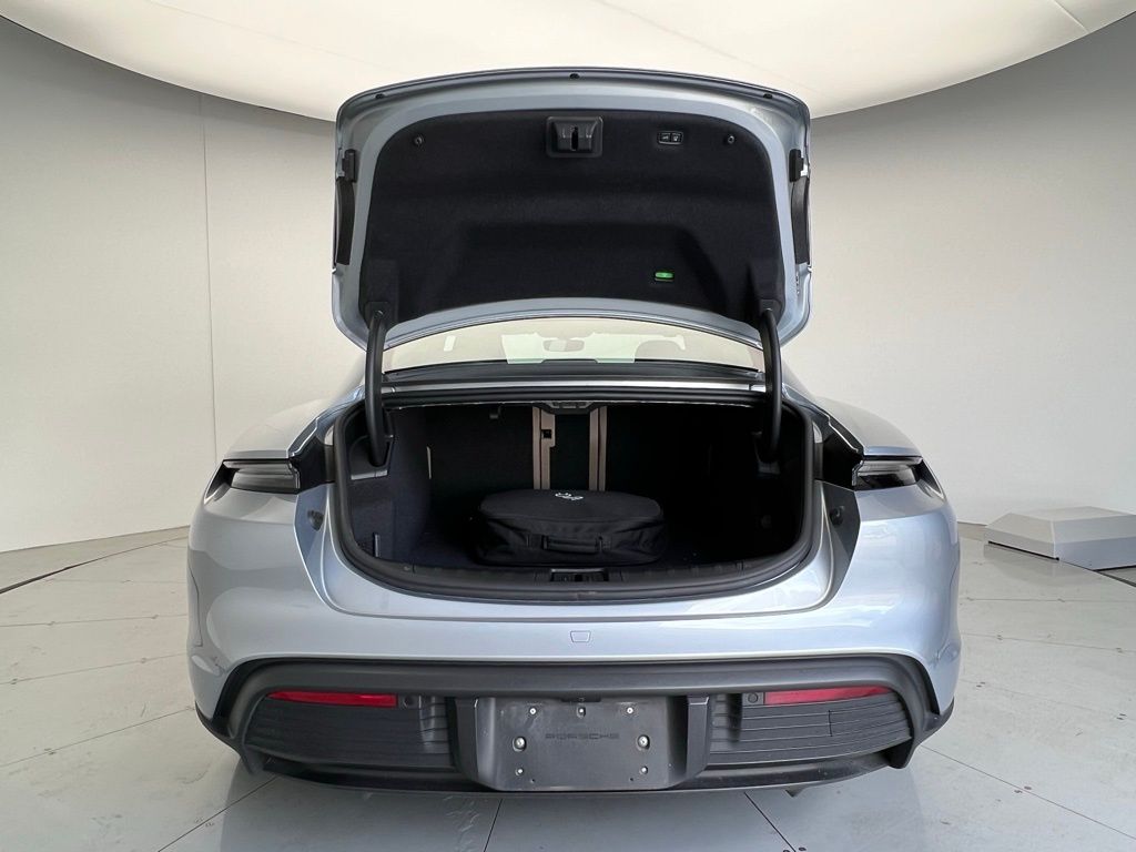 2021 Porsche Taycan  20