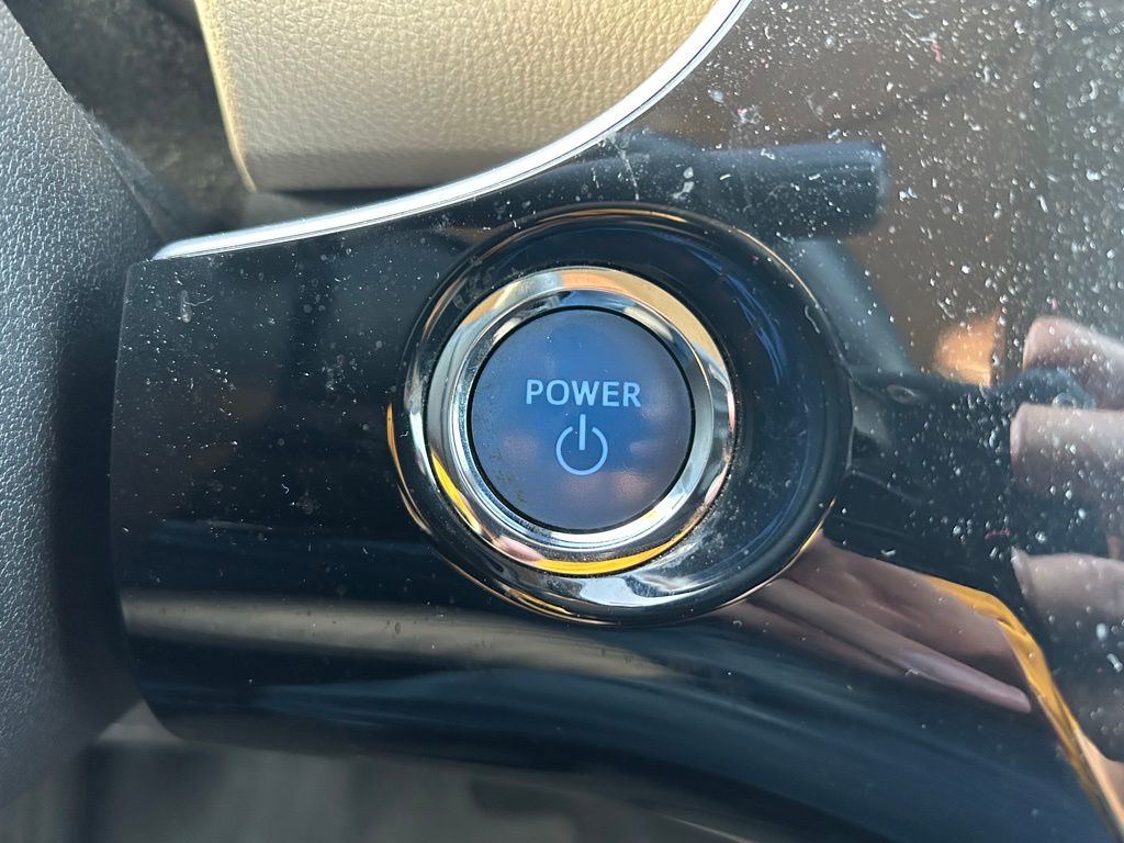 Thumbnail: 2018 Toyota Prius - 28