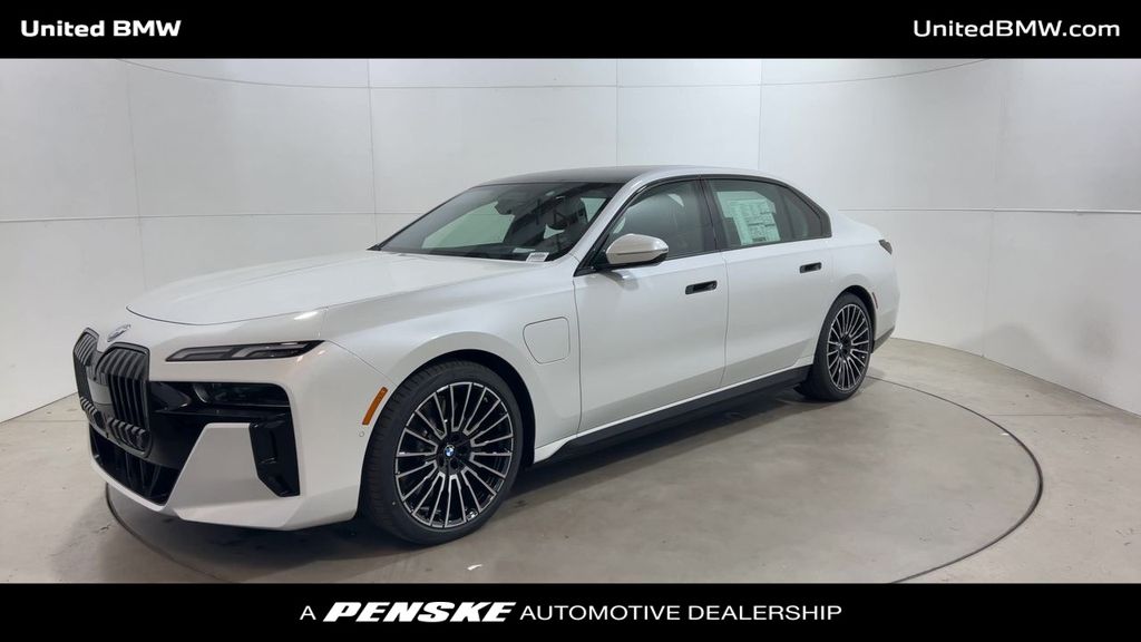 Thumbnail: 2025 BMW 7 Series - 4