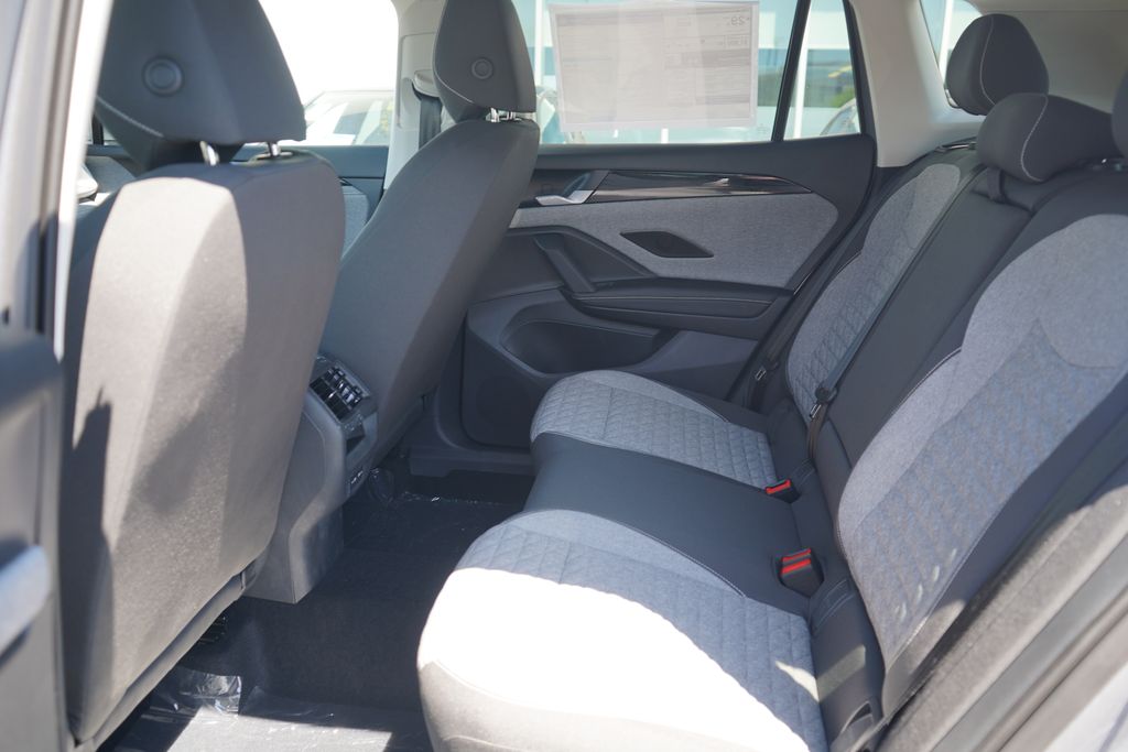 Thumbnail: 2025 Volkswagen Tiguan - 7