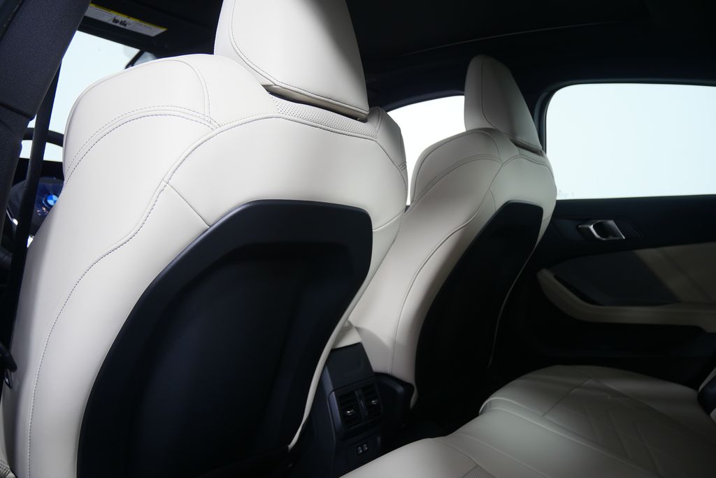 Thumbnail: 2026 BMW 2 Series - 17