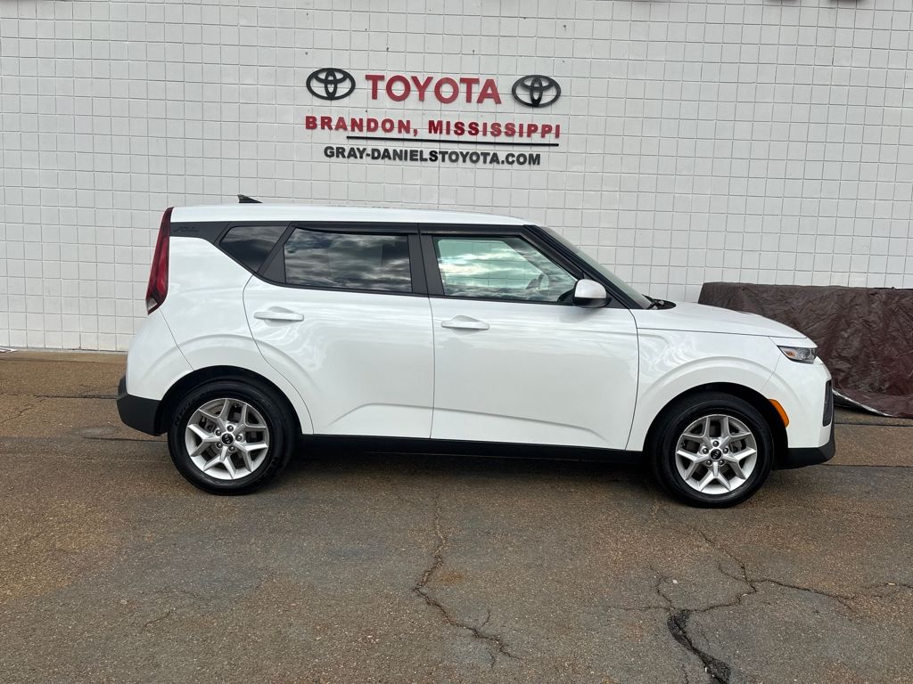 2020 Kia Soul S's photo
