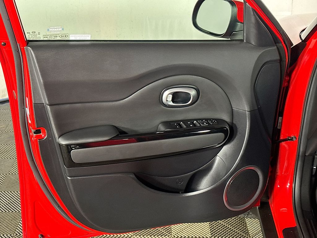 2016 Kia Soul Exclaim