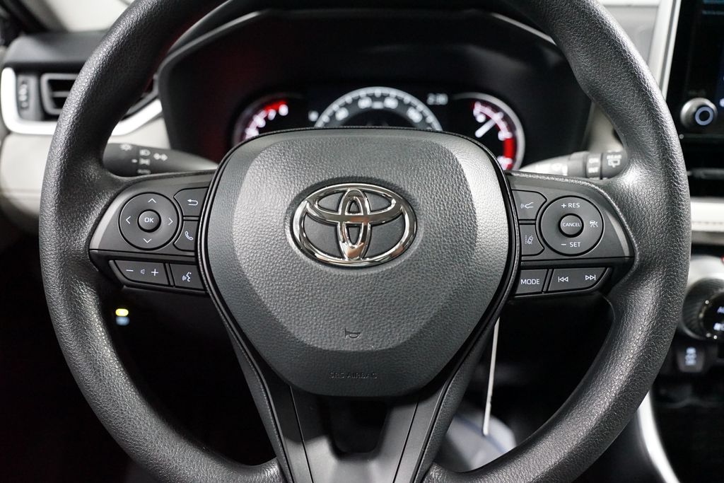 Thumbnail: 2025 Toyota RAV4 - 12