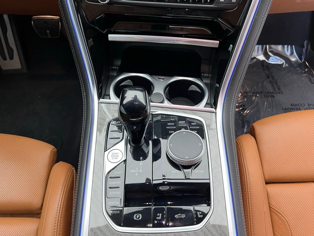 2024 BMW 8 Series 840i 18