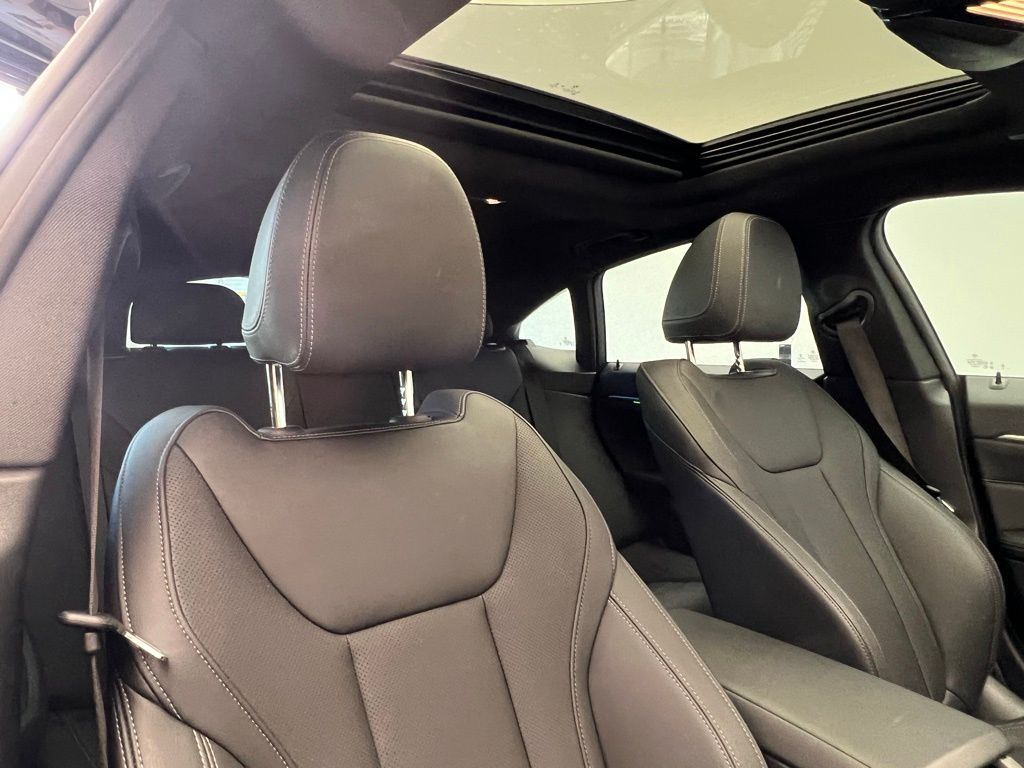 Thumbnail: 2023 BMW i4 - 6