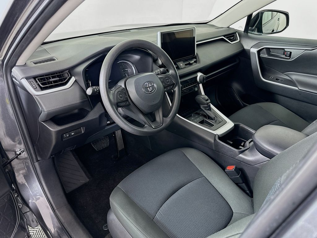 Thumbnail: 2025 Toyota RAV4 - 9