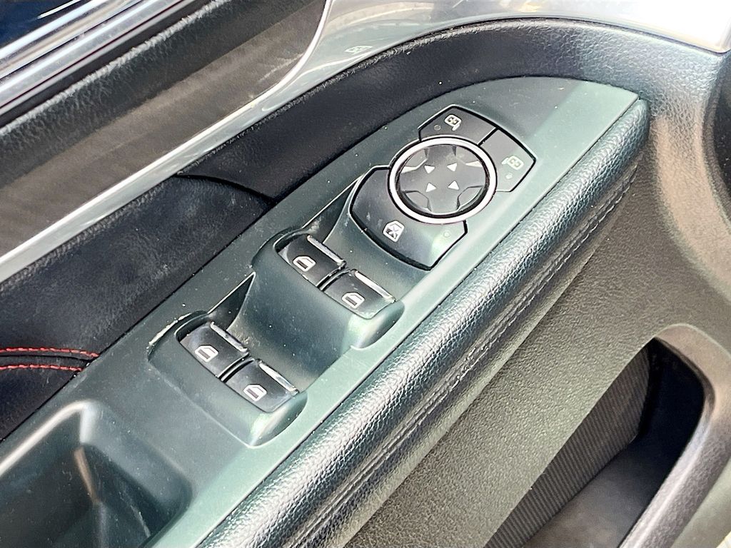2019 Ford Explorer Sport Black at Autostrade