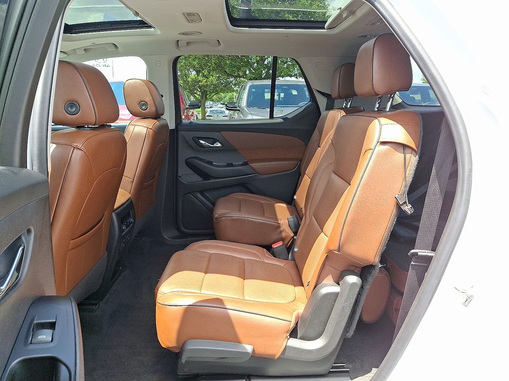 Thumbnail: 2020 Chevrolet Traverse - 10