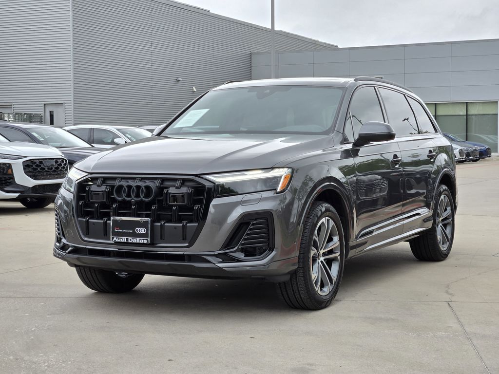 used 2025 Audi Q7 car, priced at $49,941