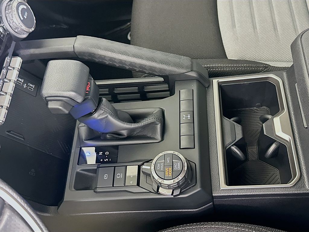 Thumbnail: 2025 Toyota 4Runner - 17