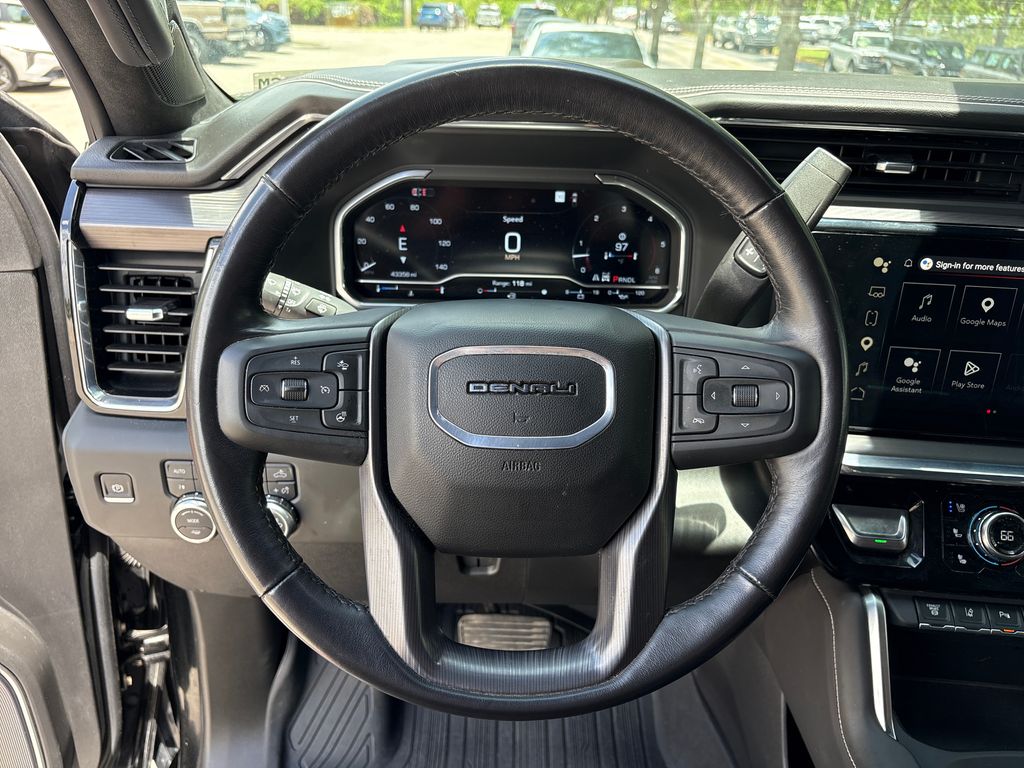 Certified Used 2024  GMC Denali Ultimate image 16