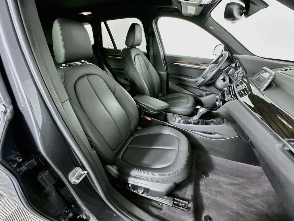 Thumbnail: 2017 BMW X1 - 29