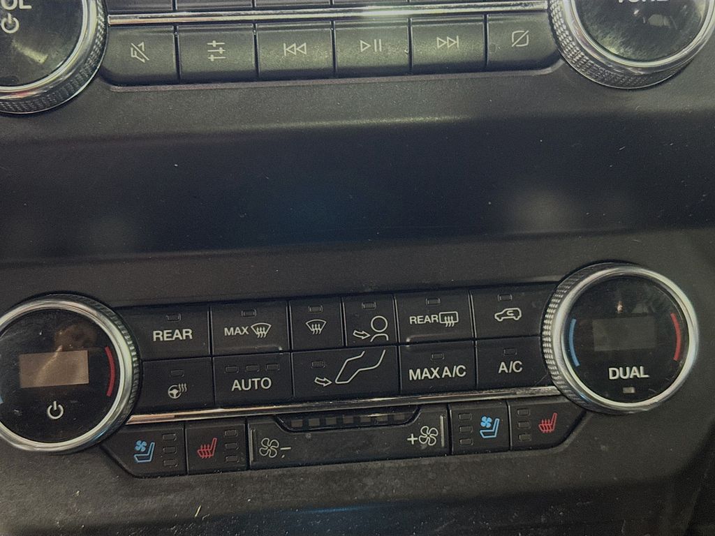 Used Car 2019 Ford Expedition  Xlt For Sale Under $20,000 In Austin, Texas