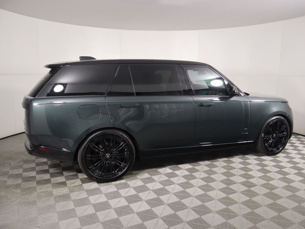 Thumbnail: 2025 Land Rover Range Rover - 4