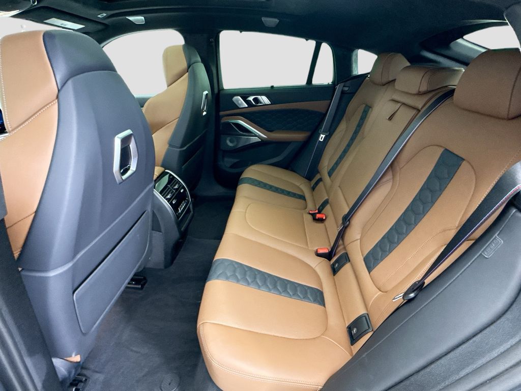 Thumbnail: 2024 BMW X6 - 20