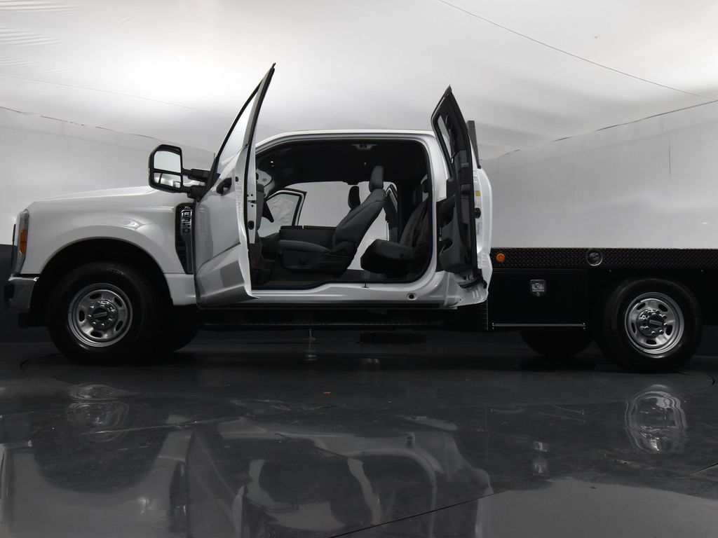 2023 Ford F-350 Super Duty XL