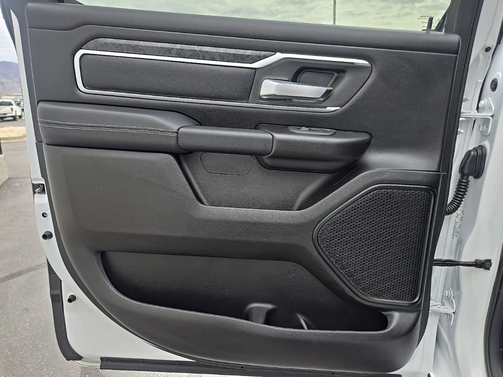 Used 2025 White Ram Big Horn/Lone Star image 53