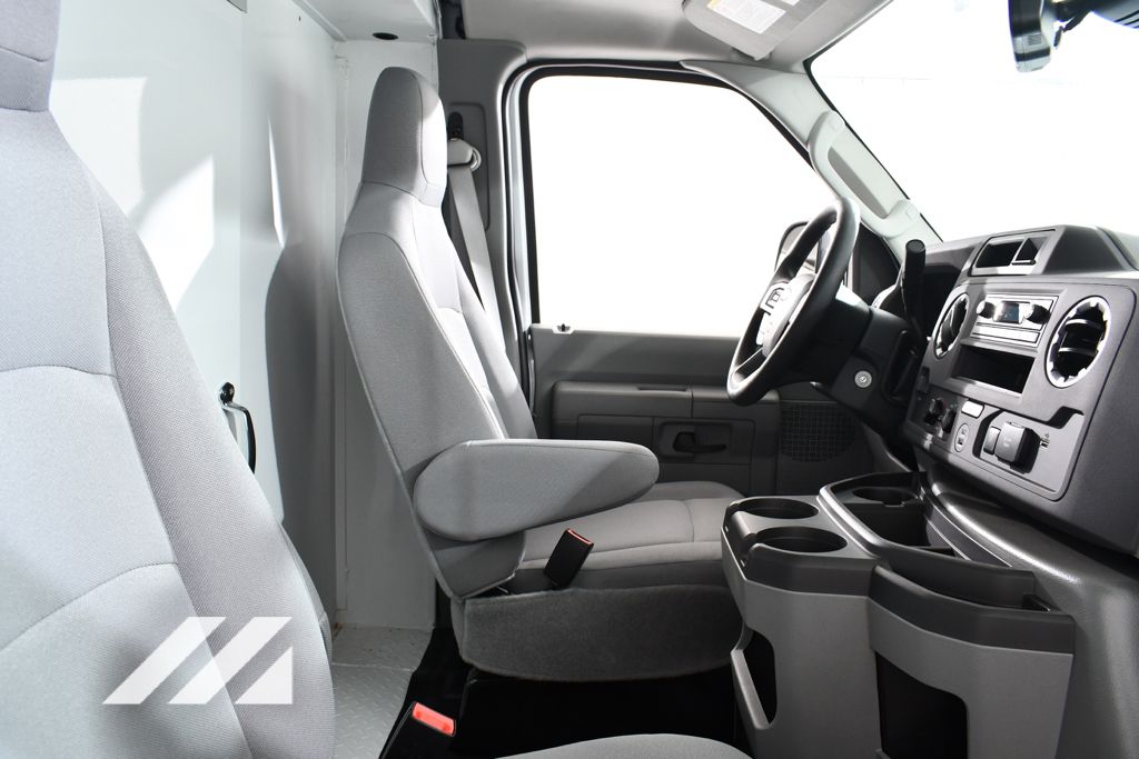 New 2026 White Ford Base image 10