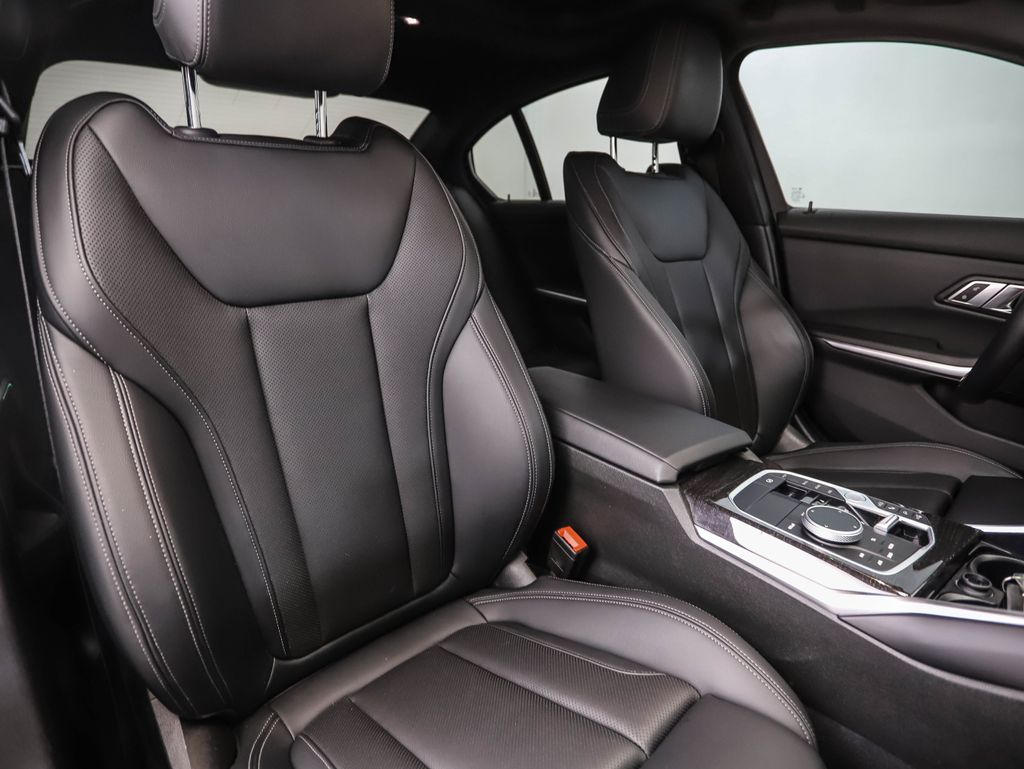 Thumbnail: 2023 BMW 3 Series - 31