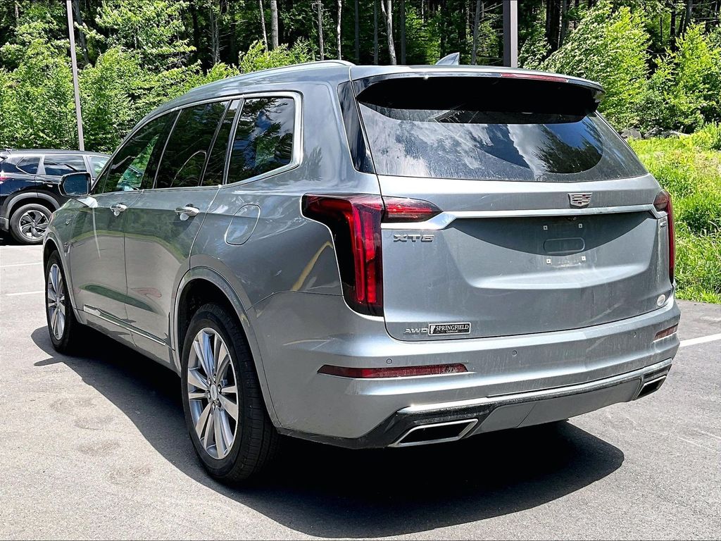 2024 Cadillac XT6 — photo 6