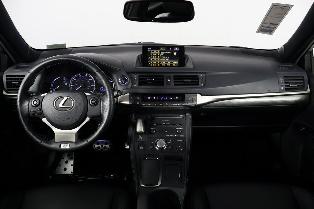 Thumbnail: 2015 Lexus CT - 8