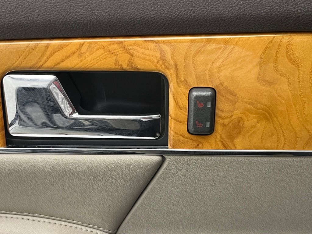 Thumbnail: 2013 Lincoln MKX - 29