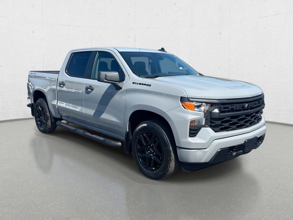 Slate Gray Metallic 2024 Chevrolet Silverado 1500 Pickup Truck Four-Wheel Drive 8-Speed Automatic