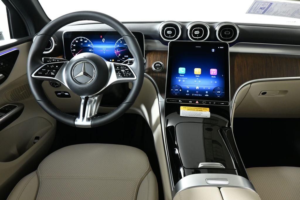 Thumbnail: 2027 Mercedes-Benz GLC - 16