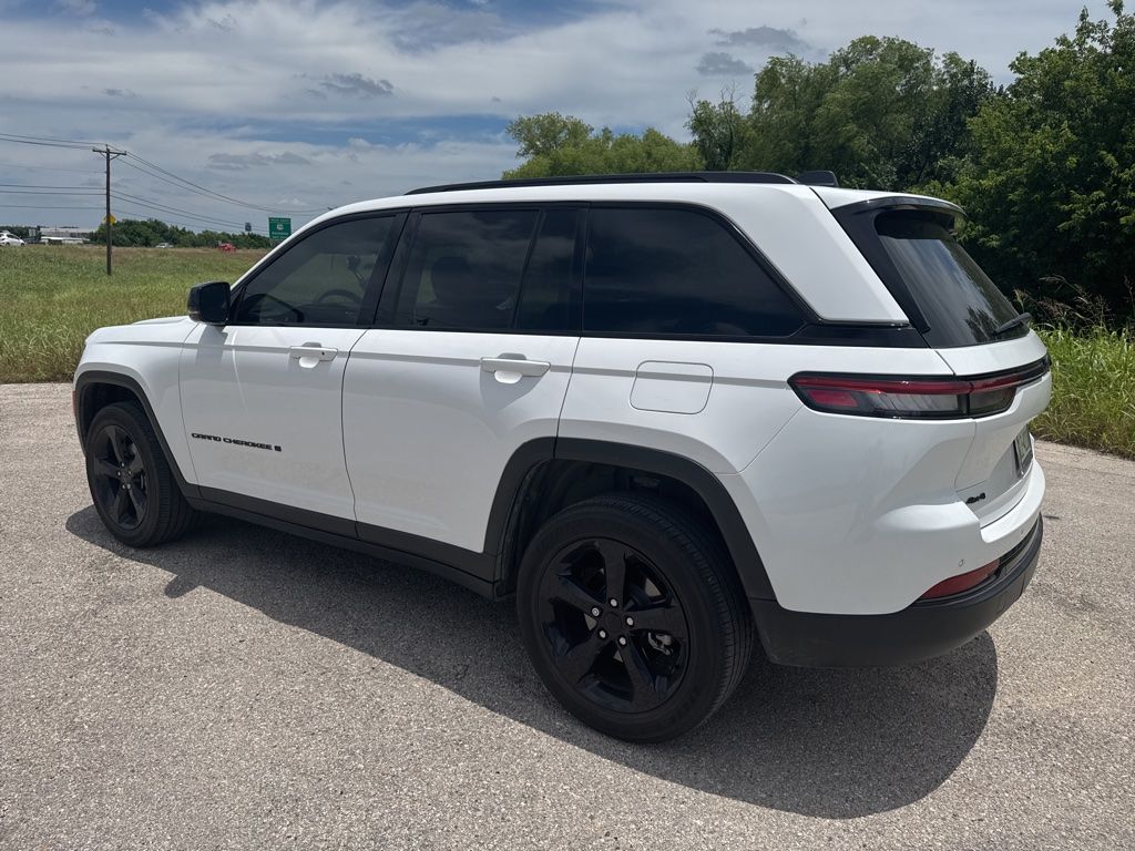 Used Car 2023 Jeep Grand Cherokee  Altitude X For Sale Under $30,000 In Taylor, Texas