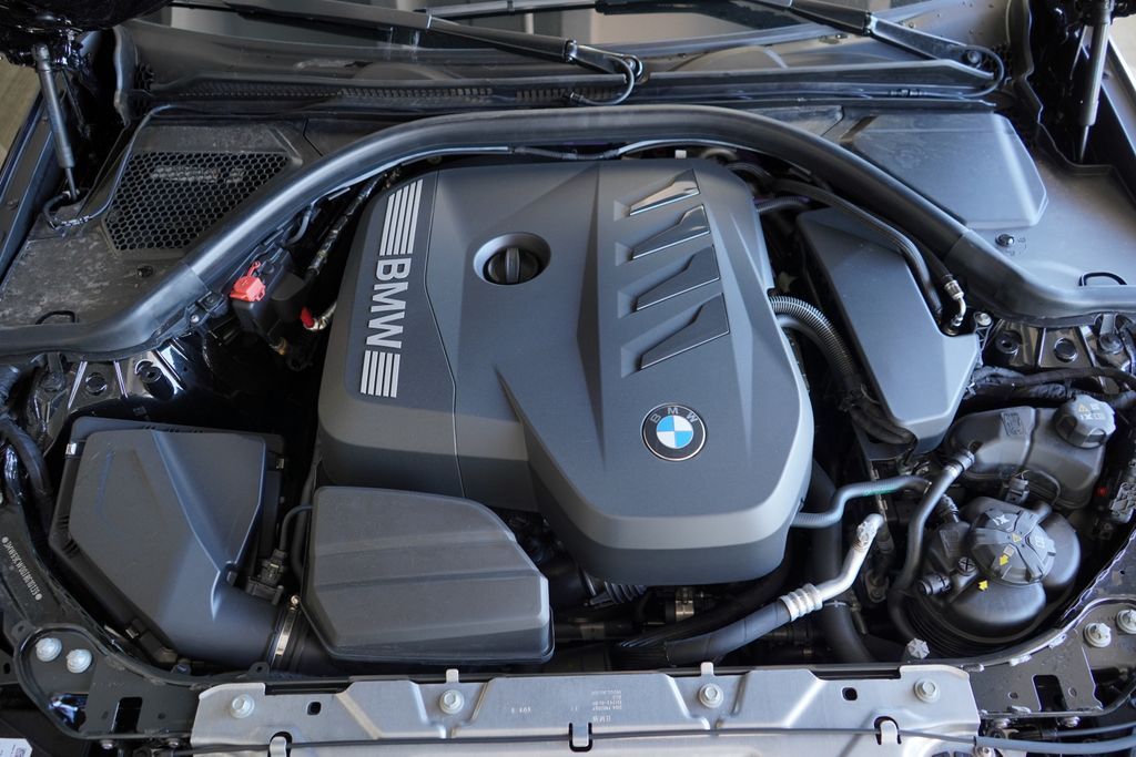 Thumbnail: 2026 BMW 3 Series - 21