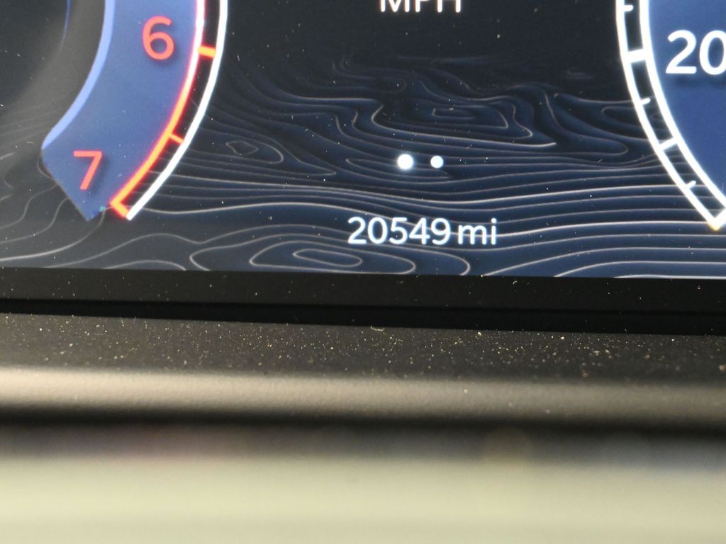 Used 2024 Diamond Black Crystal Pearlcoat Jeep Base image 34