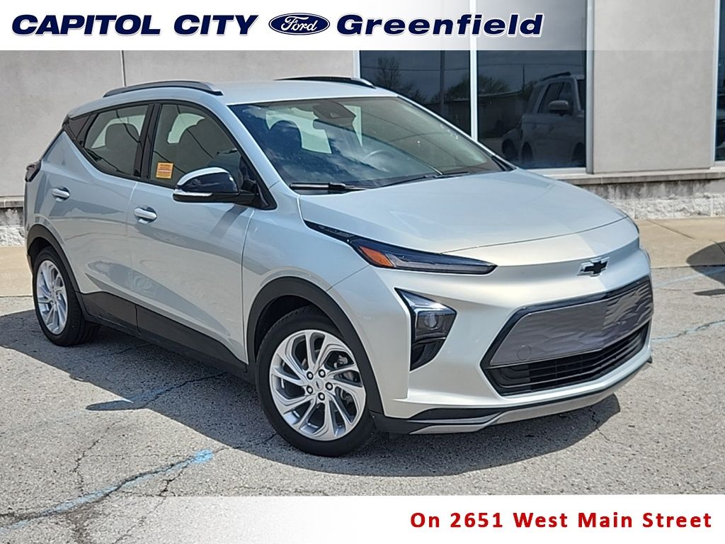 Silver Flare Metallic 2022 Chevrolet Bolt EUV LT FWD Hatchback Front-Wheel Drive 1-Speed Automatic
