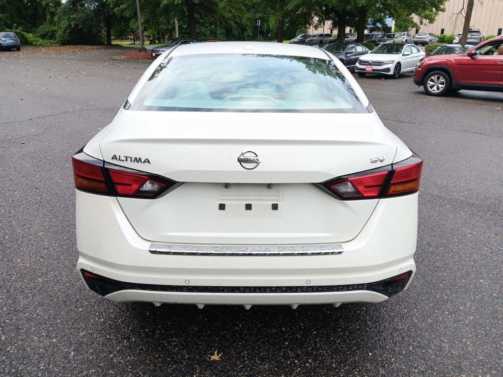 2022 Nissan Altima 2.5 SV 4