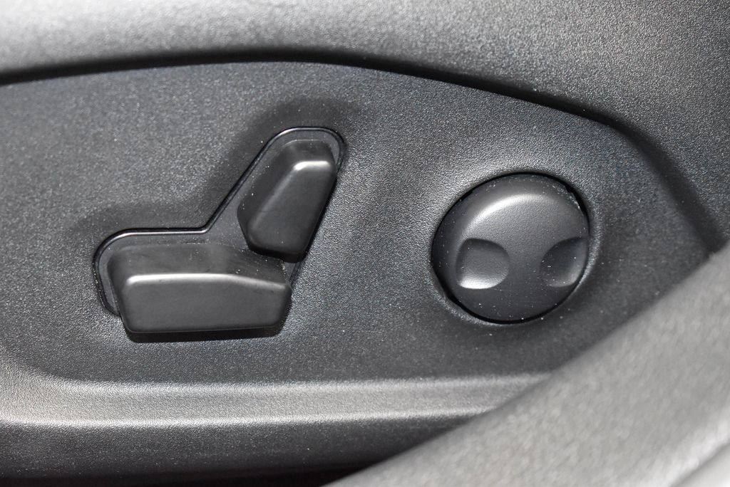 Thumbnail: 2025 Jeep Compass - 15