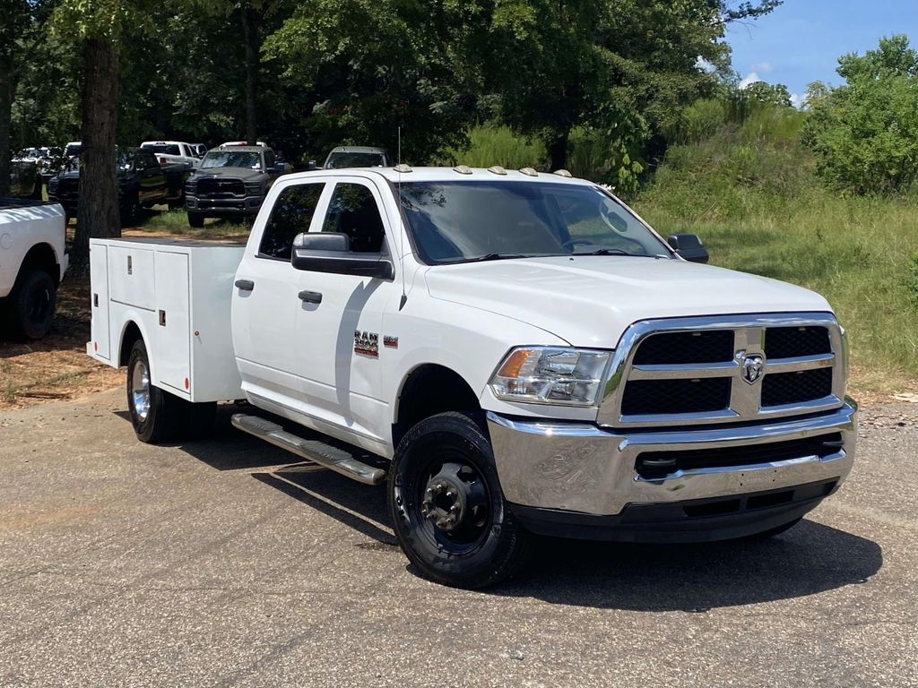 Bright White Clearcoat 2018 RAM 3500 Chassis Pickup Truck 4X2 6-Speed Automatic