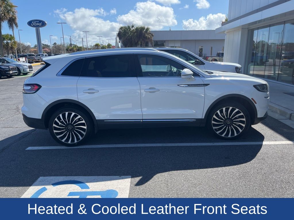 2022 Lincoln Nautilus Black Label