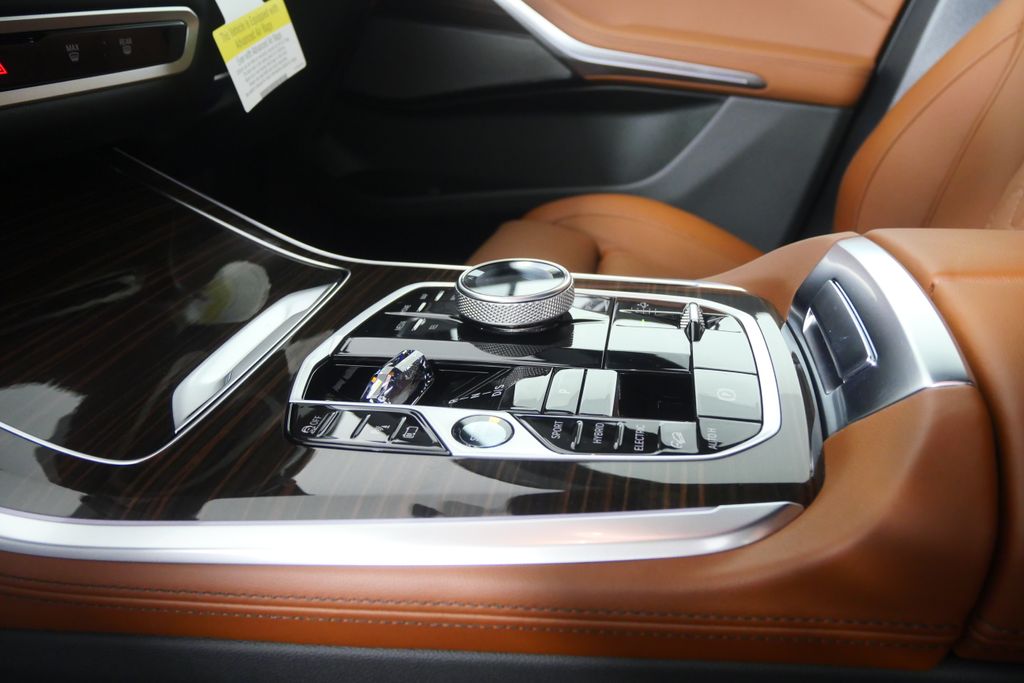 Thumbnail: 2026 BMW X5 - 23