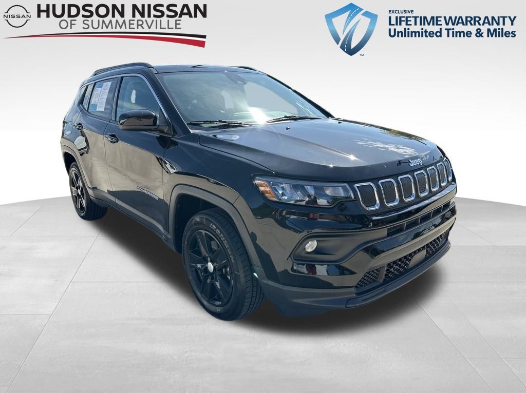 2022 Diamond Black Crystal Pearlcoat Jeep Compass Latitude SUV