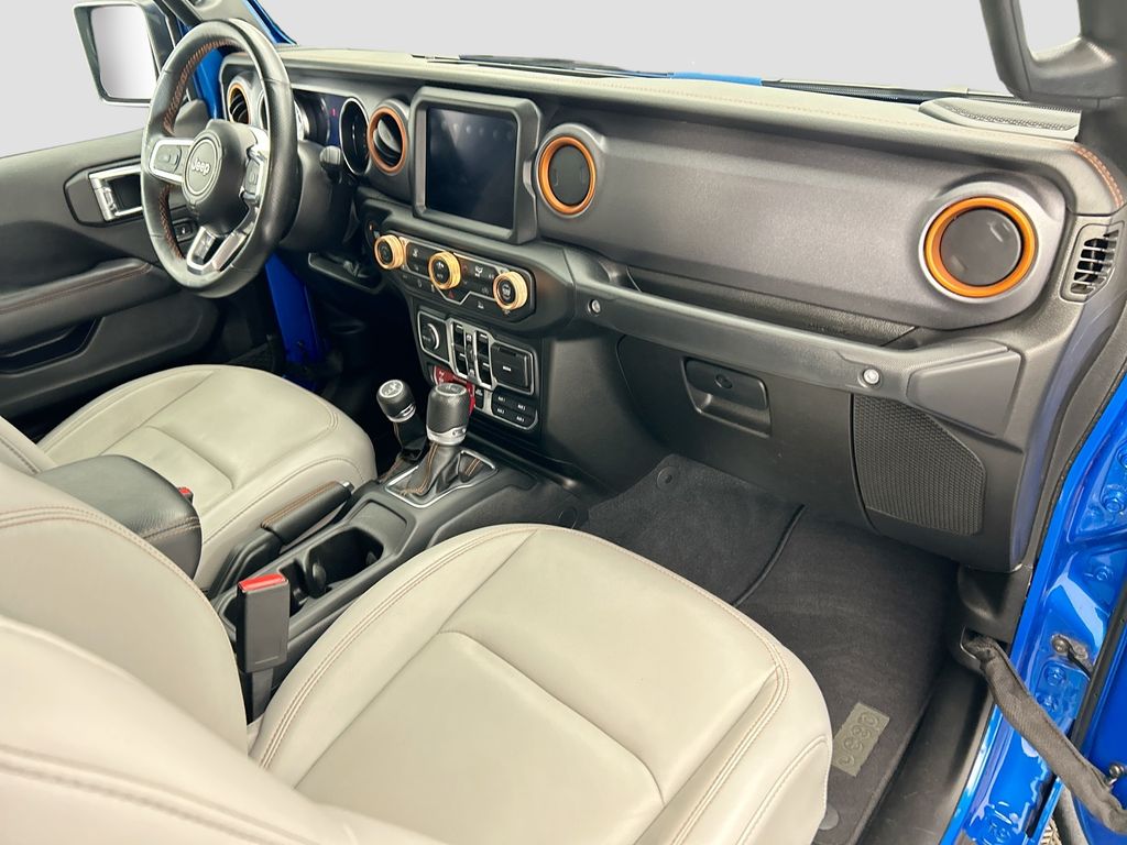 Thumbnail: 2023 Jeep Gladiator - 14